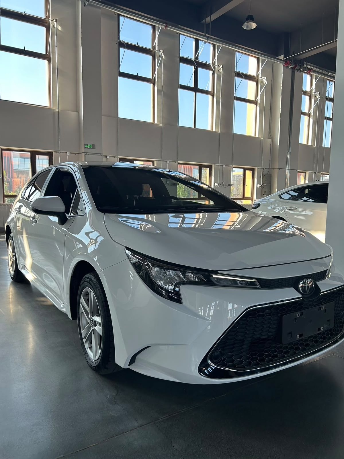 Toyota Levin 2022 — фото 4 из 10